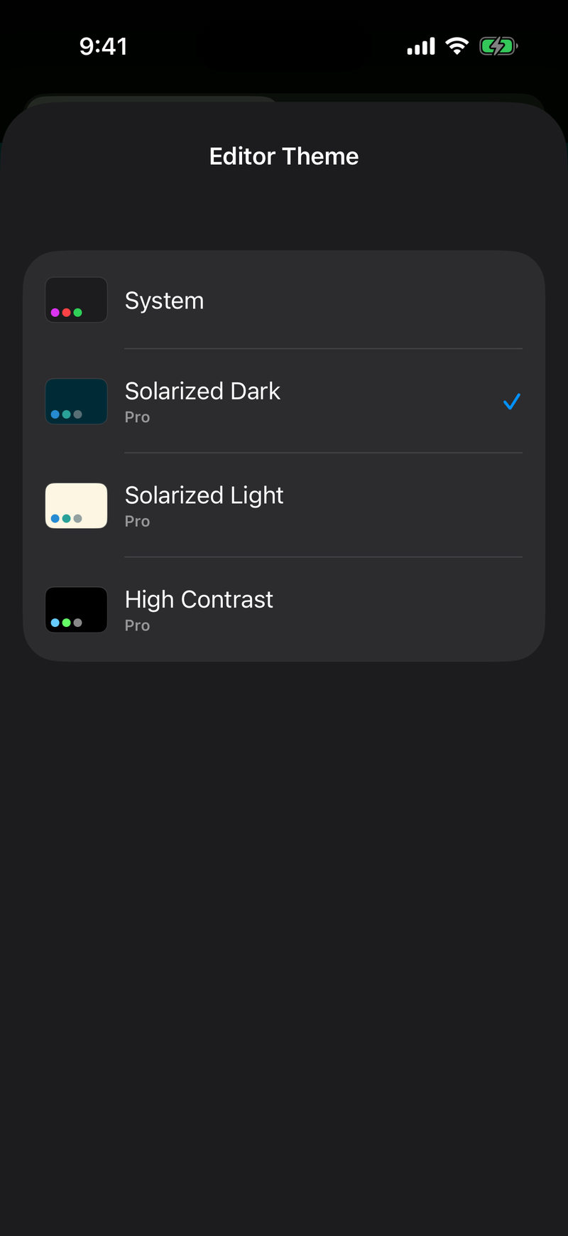 Editor themes on iPhone, dark mode